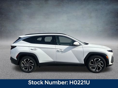 New 2026 Hyundai Tucson Limited FWD image 6