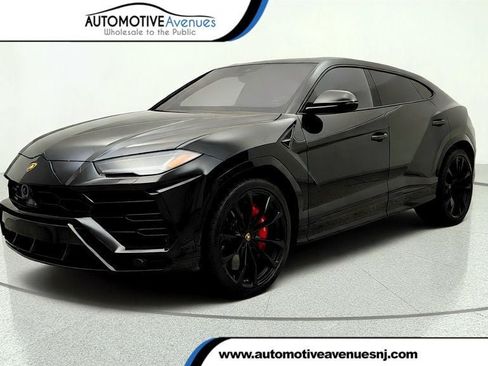 Used 2019 Lamborghini Urus AWD/4WD image 1