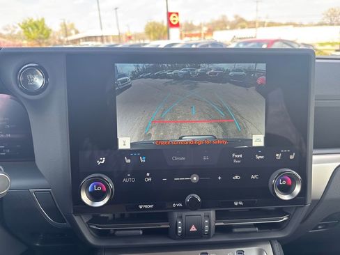 Used 2026 Lexus GX 550 image 18