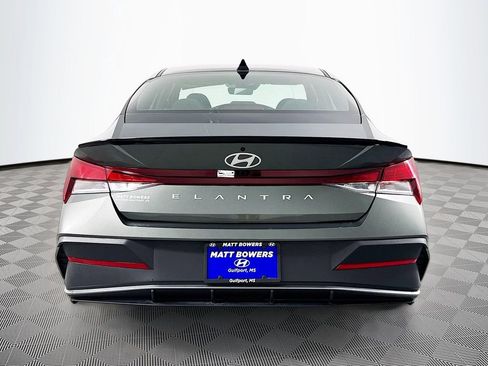 Certified 2025 Hyundai Elantra Sport image 6