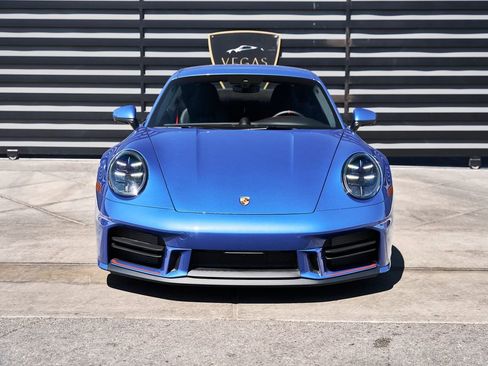 Used 2026 Porsche 911 Carrera T RWD image 18