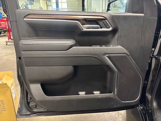 Used 2026 Chevrolet Silverado 1500 RST AWD/4WD image 9