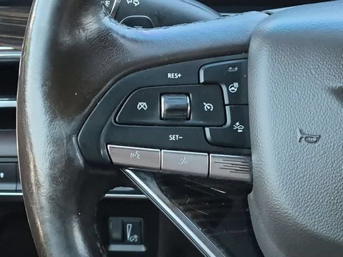 Used 2021 Cadillac Escalade ESV Premium Luxury AWD/4WD image 25