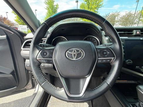 Used 2018 Toyota Camry XLE w/ Driver Assist Package FWD image 19