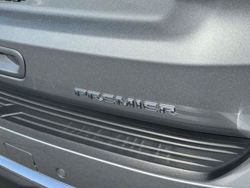 Used 2025 Chevrolet Tahoe Premier AWD/4WD image 12