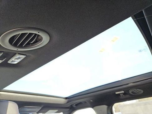 New 2026 Ford Explorer Platinum image 29