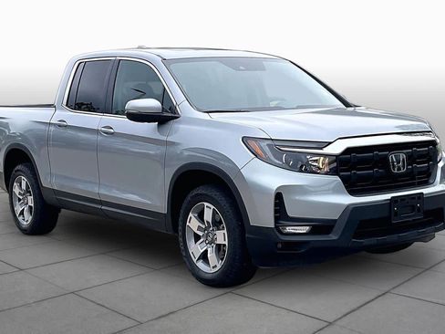 Used 2025 Honda Ridgeline RTL image 3