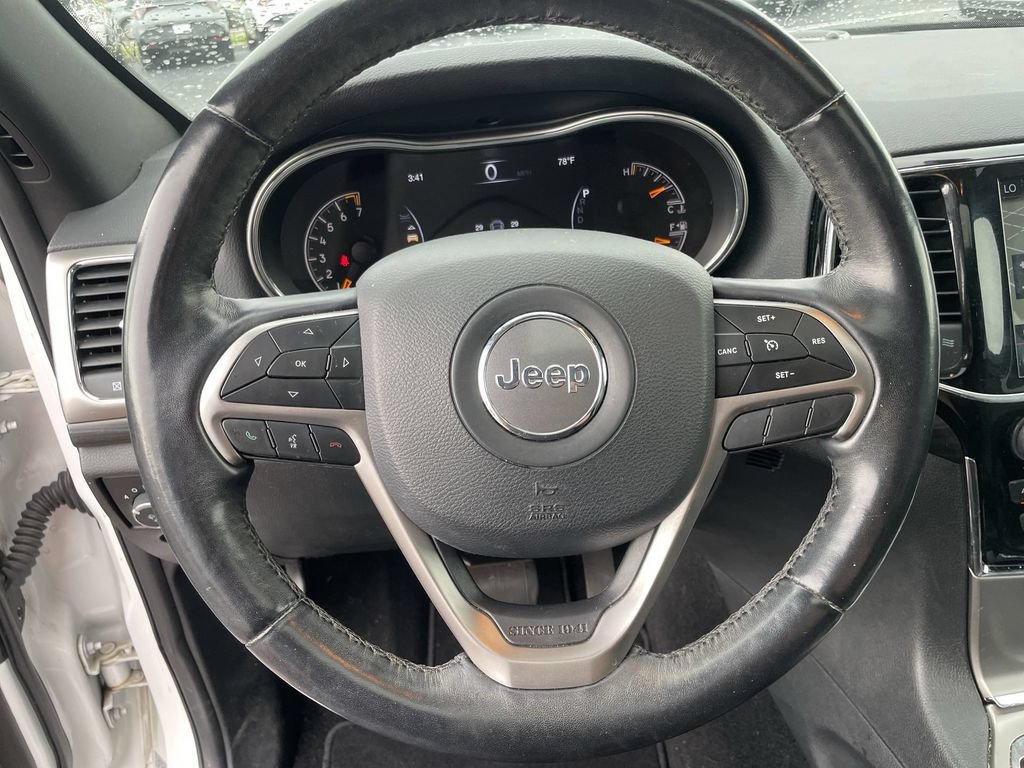 Used 2019 Jeep Grand Cherokee Altitude AWD/4WD image 16