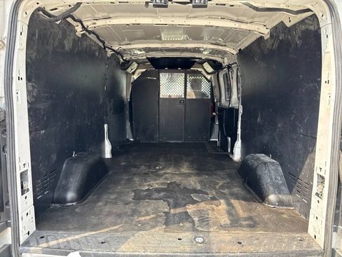 Used 2017 Ford Transit 250 148 Low Roof RWD image 12