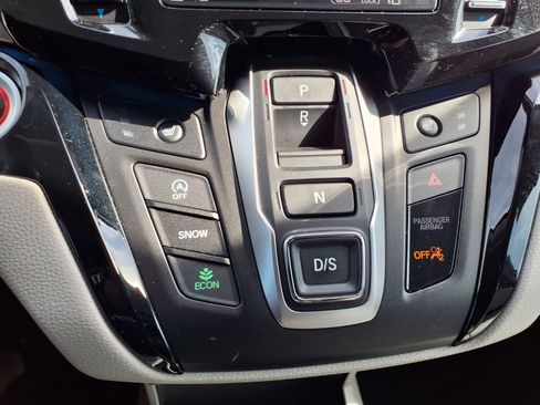 Used 2025 Honda Odyssey Touring image 13