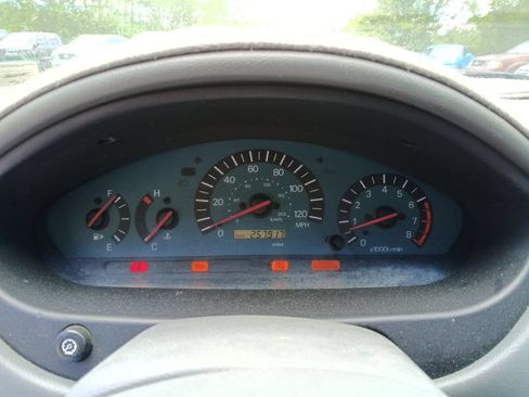 Used 2003 Mitsubishi Galant ES FWD image 7
