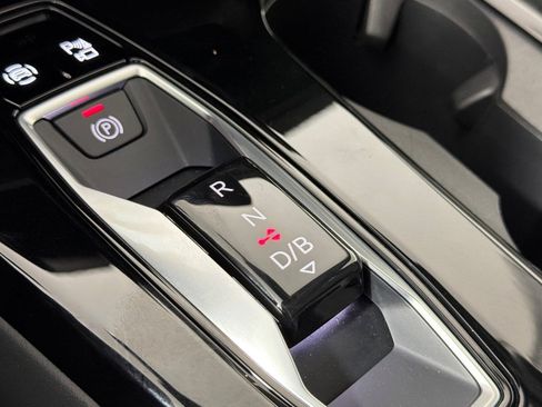 Certified 2025 Audi A6 e-tron Premium Plus w/ Premium Plus image 20