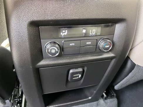 Certified 2023 Chevrolet Traverse LS FWD image 12