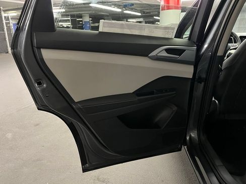 New 2026 Volkswagen Taos SEL AWD/4WD image 22