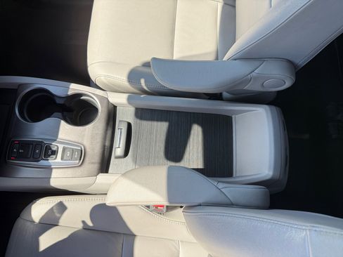 Used 2021 Honda Pilot Special Edition image 14