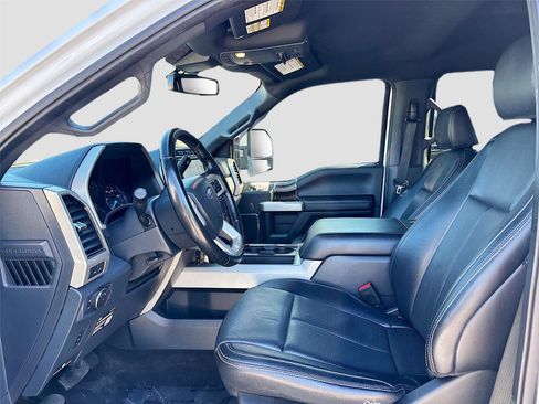 Used 2022 Ford F250 Lariat w/ Lariat Value Package image 23