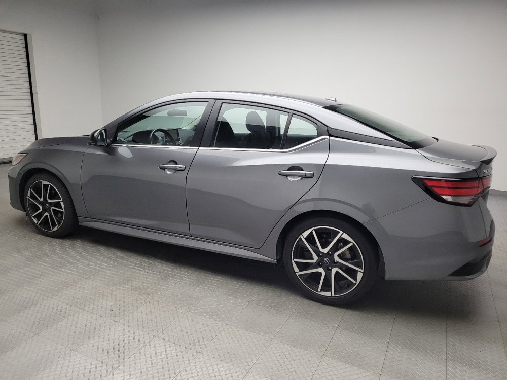 Used 2025 Nissan Sentra SR FWD image 3