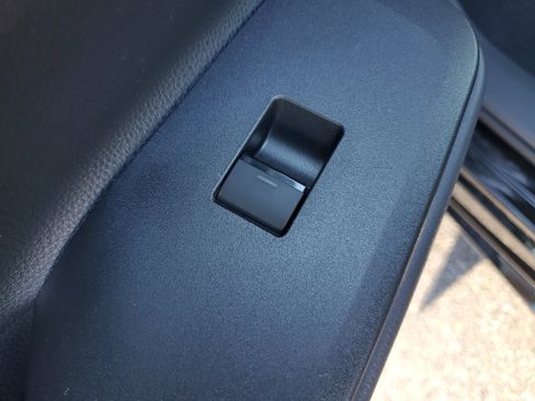 New 2026 Toyota Prius Plug-In Hybrid image 12