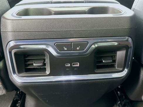 Used 2022 Chevrolet Silverado 1500 High Country AWD/4WD image 26