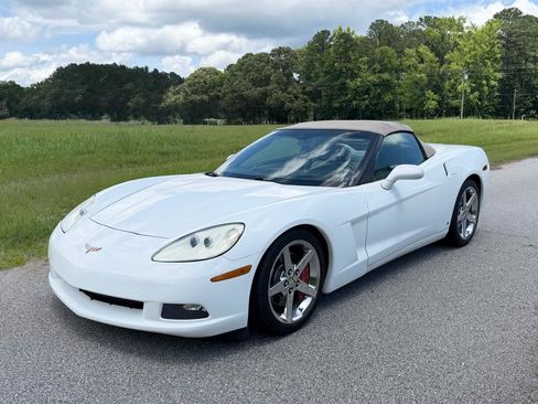 Used 2008 Chevrolet Corvette Convertible w/ Preferred Equipment Group RWD image 2