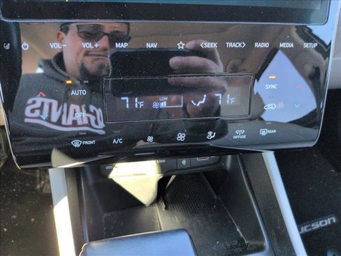 Used 2024 Hyundai Tucson SEL w/ Convenience Package image 11