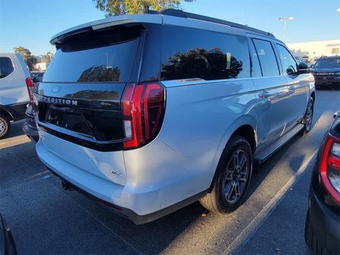 Used 2025 Ford Expedition Max Active image 6