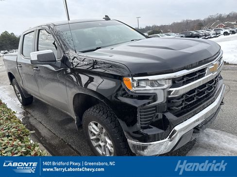 Used 2023 Chevrolet Silverado 1500 LT image 1