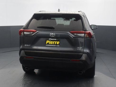 Used 2025 Toyota RAV4 XLE w/ Convenience Package image 7