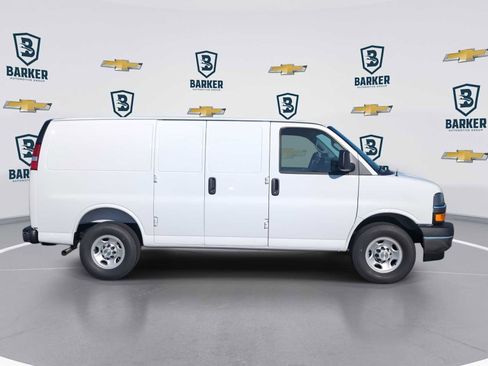 New 2026 Chevrolet Express 2500 w/ Driver Convenience Package RWD image 18