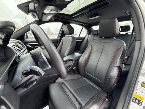 Used 2017 BMW 330i xDrive Sedan image 23