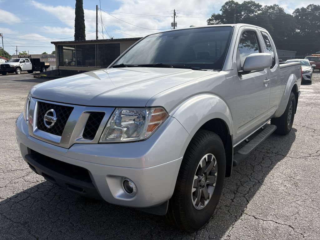 Used 2015 Nissan Frontier PRO-4X AWD/4WD image 1
