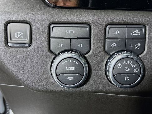 New 2026 GMC Sierra 1500 SLT w/ SLT Premium Package image 10