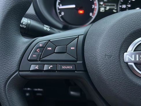 New 2025 Nissan Kicks Play S image 12