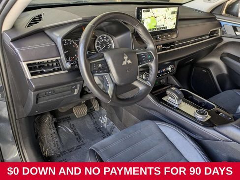 Used 2025 Mitsubishi Outlander SE AWD/4WD image 14