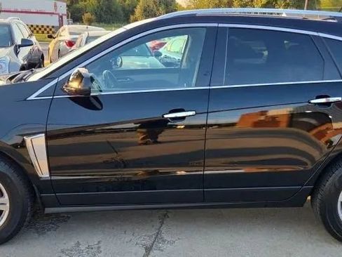 Used 2013 Cadillac SRX Luxury AWD/4WD image 2