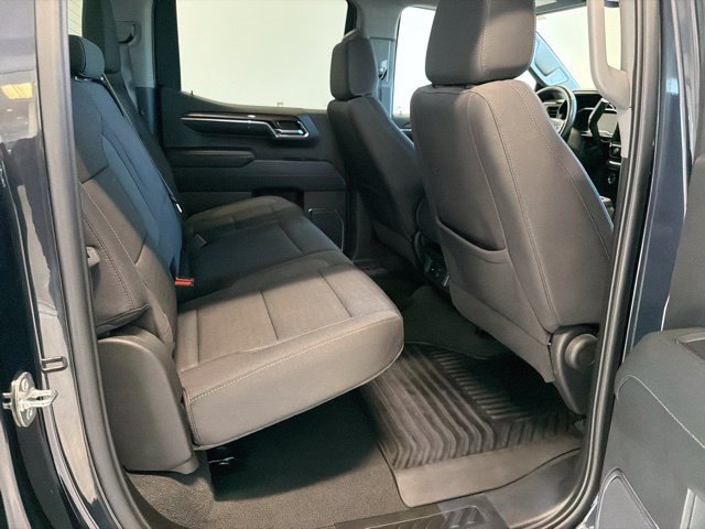 Used 2024 Chevrolet Silverado 1500 LT AWD/4WD image 34