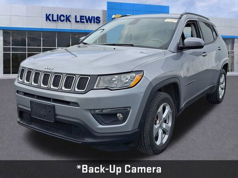 Used 2018 Jeep Compass Latitude w/ Popular Equipment Group image 3