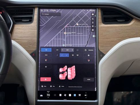 Used 2020 Tesla Model S Long Range image 16