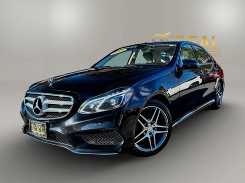 Used 2016 Mercedes-Benz E 350 4MATIC Sedan image 3