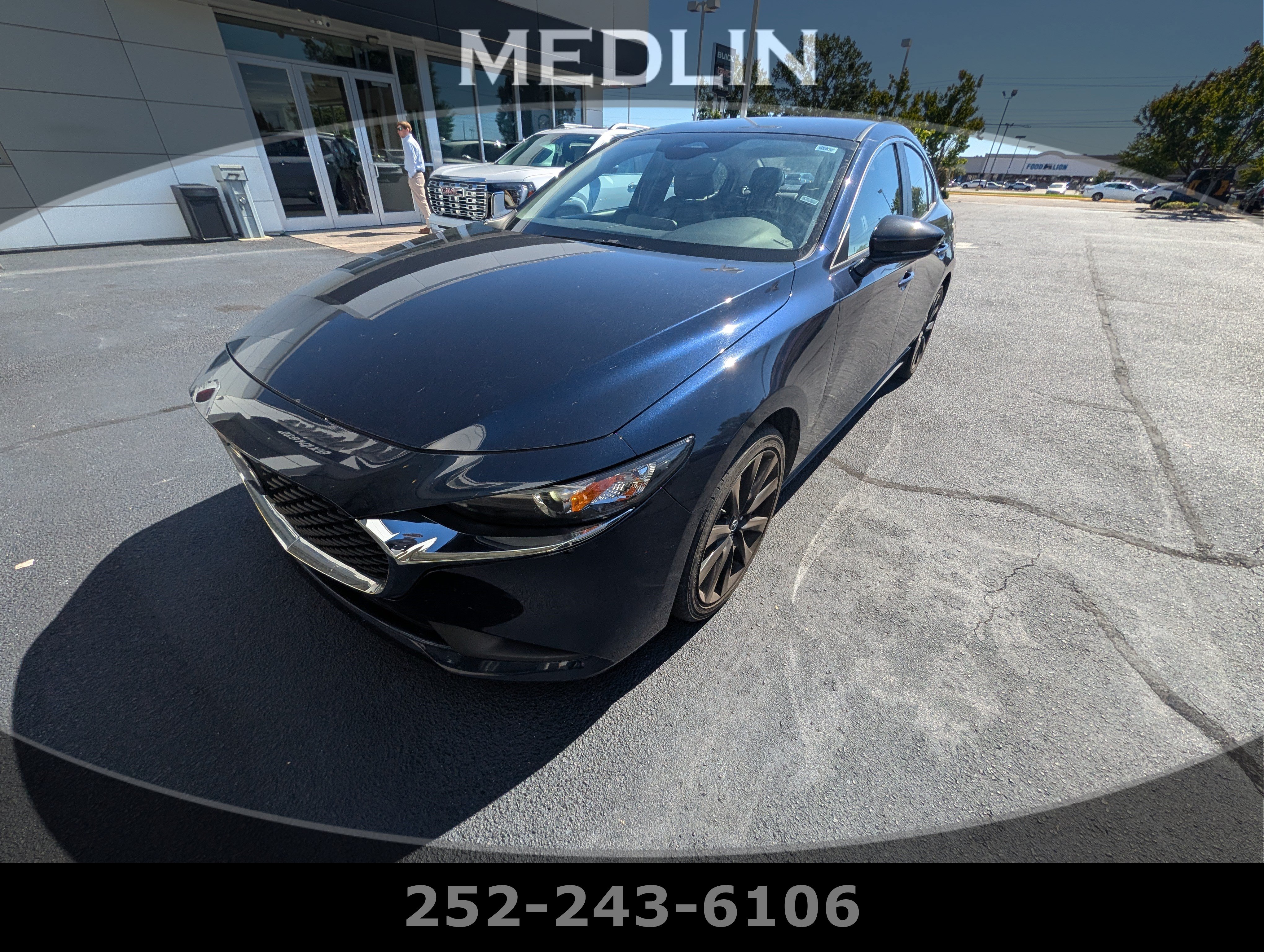 Used 2025 MAZDA MAZDA3 s FWD image 1