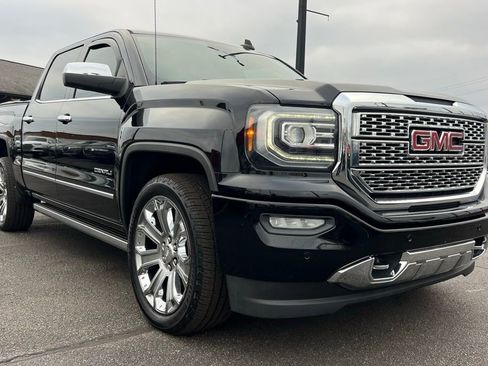 Used 2017 GMC Sierra 1500 Denali w/ Denali Ultimate Package image 11