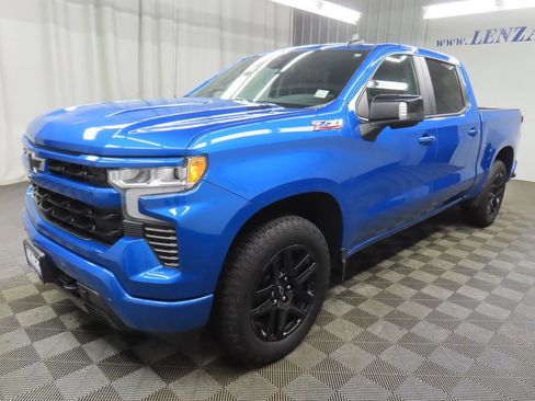 Used 2024 Chevrolet Silverado 1500 RST AWD/4WD image 7