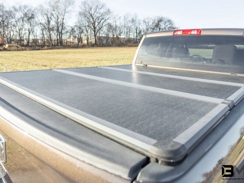 Used 2018 RAM 2500 Tradesman w/ Chrome Appearance Group image 9