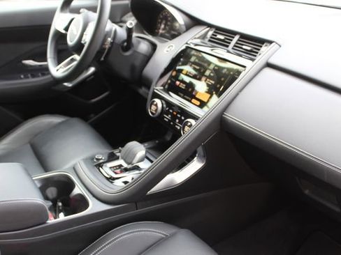 Used 2024 Jaguar E-PACE R-Dynamic SE image 25