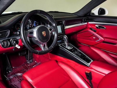 Certified 2015 Porsche 911 Carrera image 4