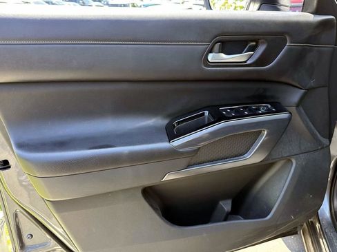 Certified 2023 Nissan Pathfinder SL image 17