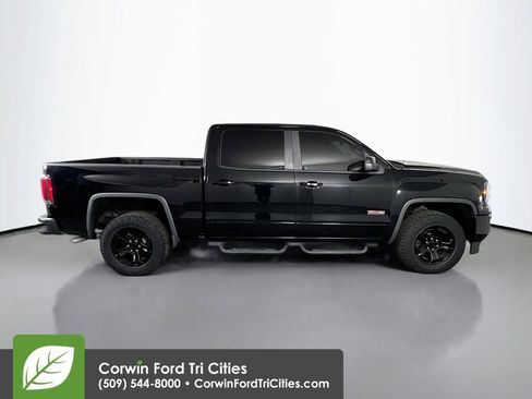 Used 2018 GMC Sierra 1500 SLT w/ All Terrain X Package AWD/4WD image 18