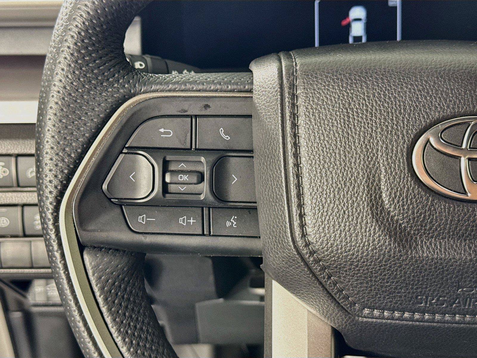 Certified 2025 Toyota Tacoma TRD Sport AWD/4WD image 17