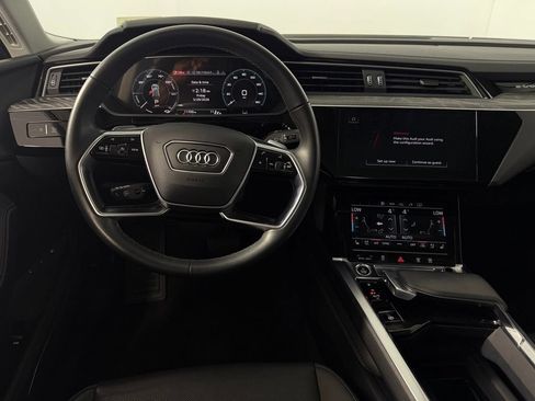 Used 2024 Audi Q8 e-tron Premium Plus w/ Premium Plus Package AWD/4WD image 14