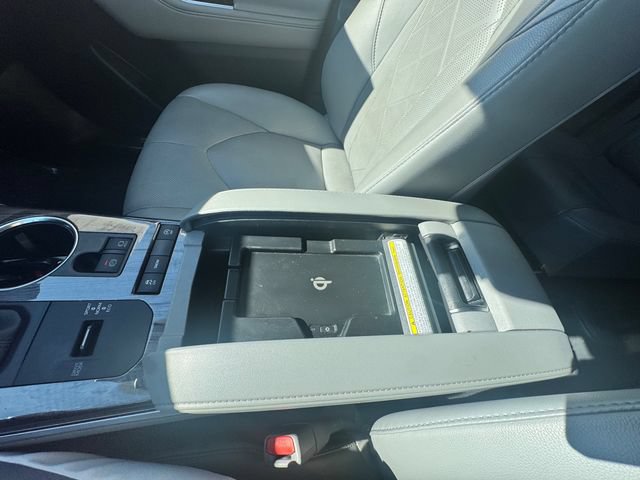 Used 2020 Toyota Highlander Platinum FWD image 17